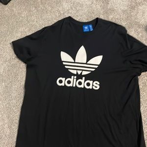 Adidas’s shirt XXL